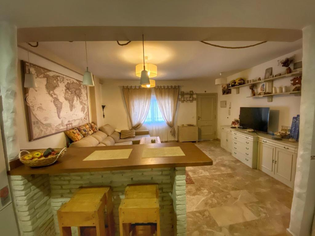 La Casa De Payan Con Parking Gratuito! Apartment กามาส ภายนอก รูปภาพ