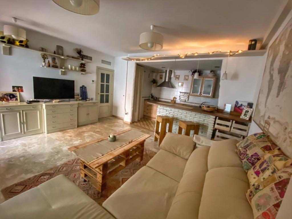 La Casa De Payan Con Parking Gratuito! Apartment กามาส ภายนอก รูปภาพ