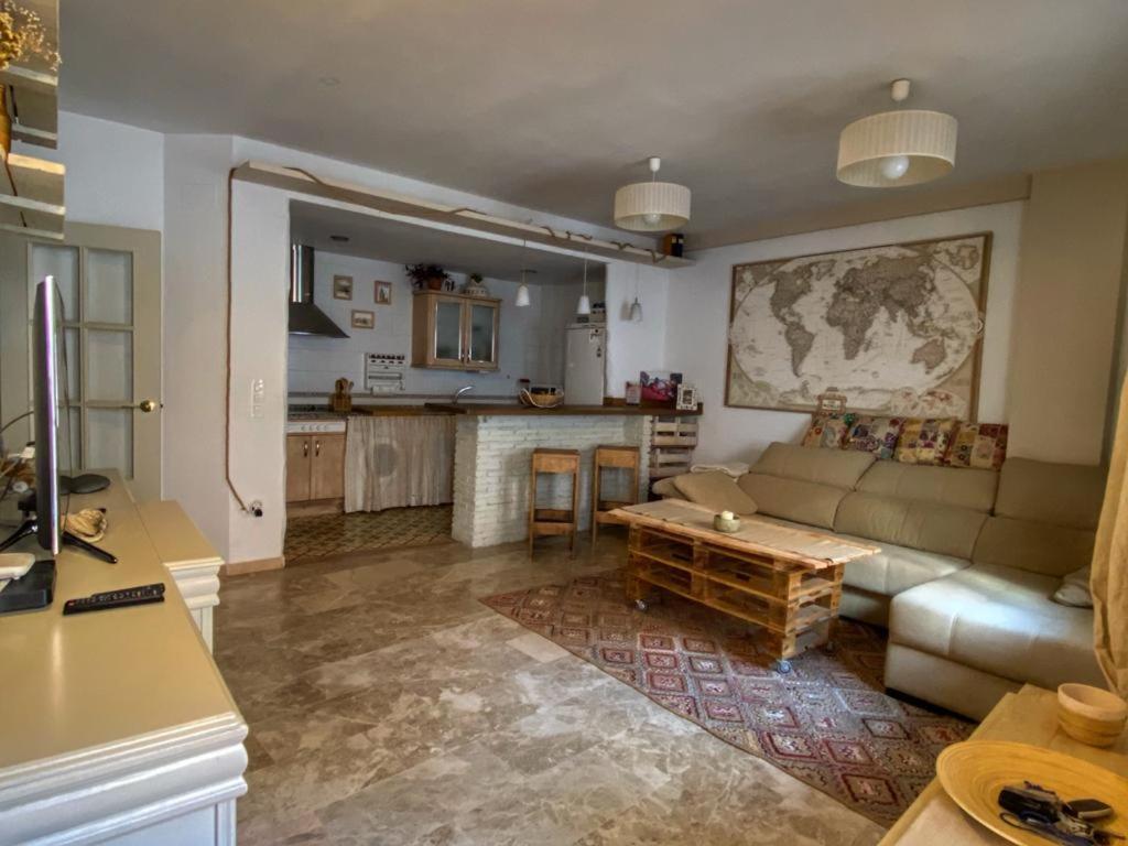 La Casa De Payan Con Parking Gratuito! Apartment กามาส ภายนอก รูปภาพ
